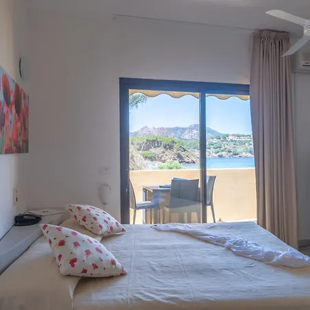 アパートホテル Le Acacie