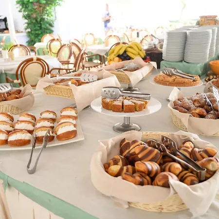 Le Acacie アパートホテル