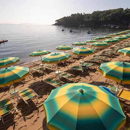 Aparthotel Le Acacie 4*